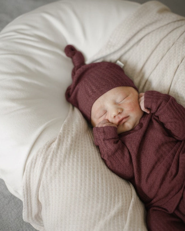 Rich red newborn gift set for baby