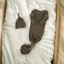 Load image into Gallery viewer, Green Knot Gown