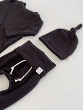 Load image into Gallery viewer, Black Waffle Set