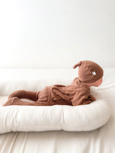 Load image into Gallery viewer, Camel Back Flap Footie