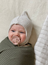 Load image into Gallery viewer, warm newborn cream pixie hat