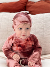 Load image into Gallery viewer, Pink Tie Dye Waffle Set