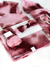 Load image into Gallery viewer, Pink Tie Dye Waffle Set