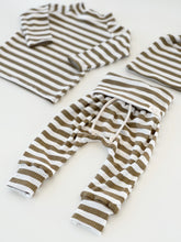 Load image into Gallery viewer, Olive + White Rib Set