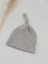 Load image into Gallery viewer, gray newborn waffle knot hat