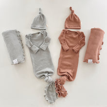 Load image into Gallery viewer, boy girl twins matching outfits