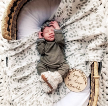 Load image into Gallery viewer, gender neutral fall newborn clothes