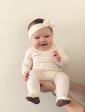Load image into Gallery viewer, baby girl bow headband