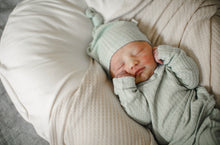 Load image into Gallery viewer, warm baby boy top knot hat