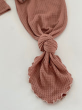 Load image into Gallery viewer, baby girl knotted baby gown