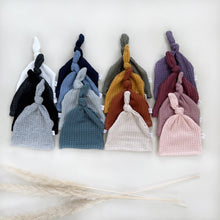 Load image into Gallery viewer, gender neutral baby knot hat