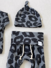 Load image into Gallery viewer, animal print baby girl clothes