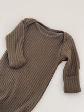 Load image into Gallery viewer, Green Knot Gown