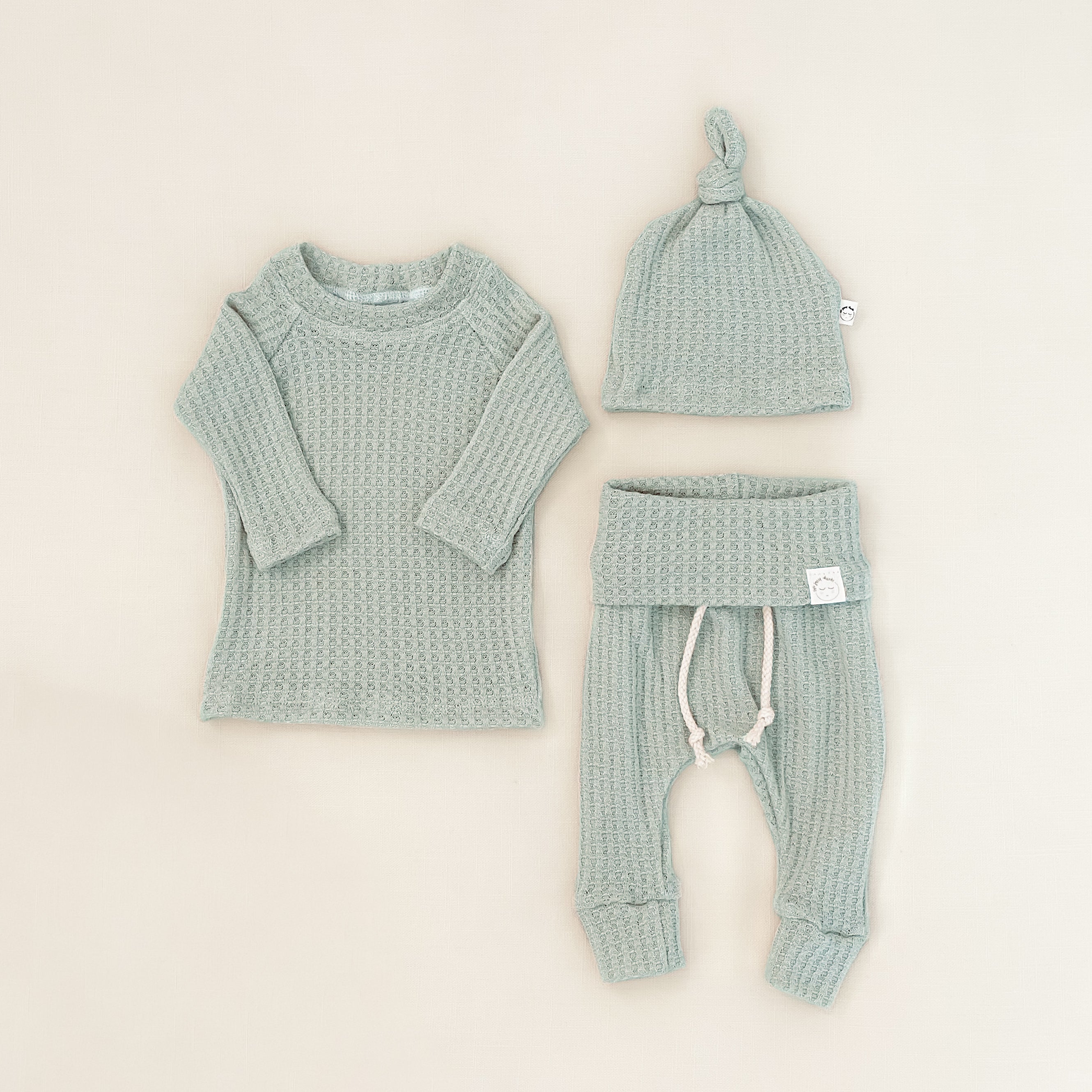 【新品】monmimi Baby Farbok Waffle suit Organic Waffle Kimono & Pant Set, Winterberry – SpearmintLOVE