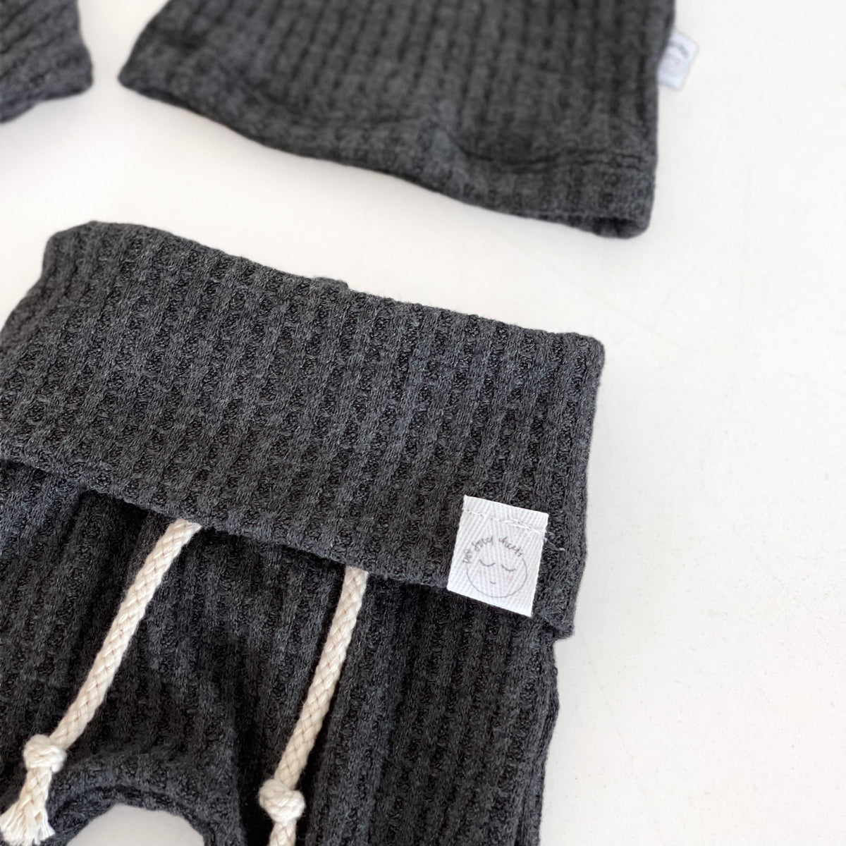 Charcoal Waffle Set