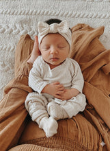 Load image into Gallery viewer, Oatmeal Waffle Set
