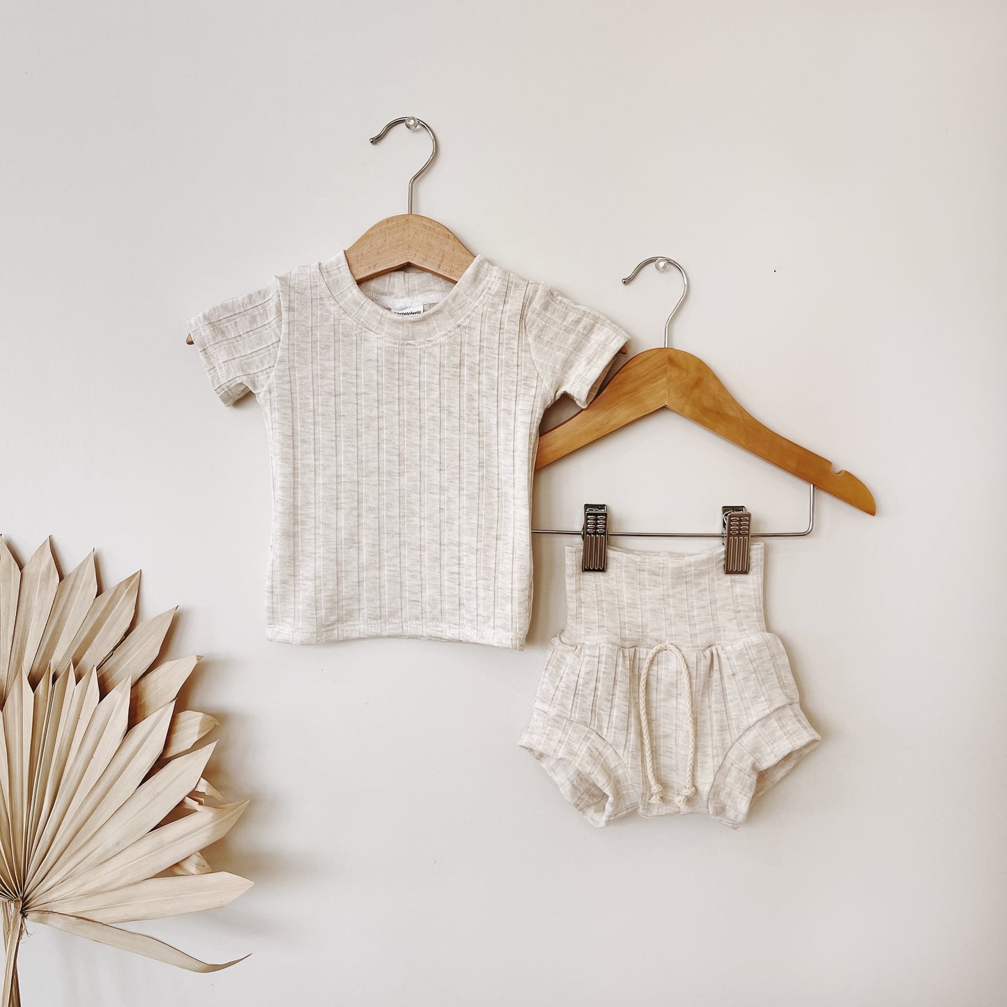 Oatmeal Rib Shortie Set