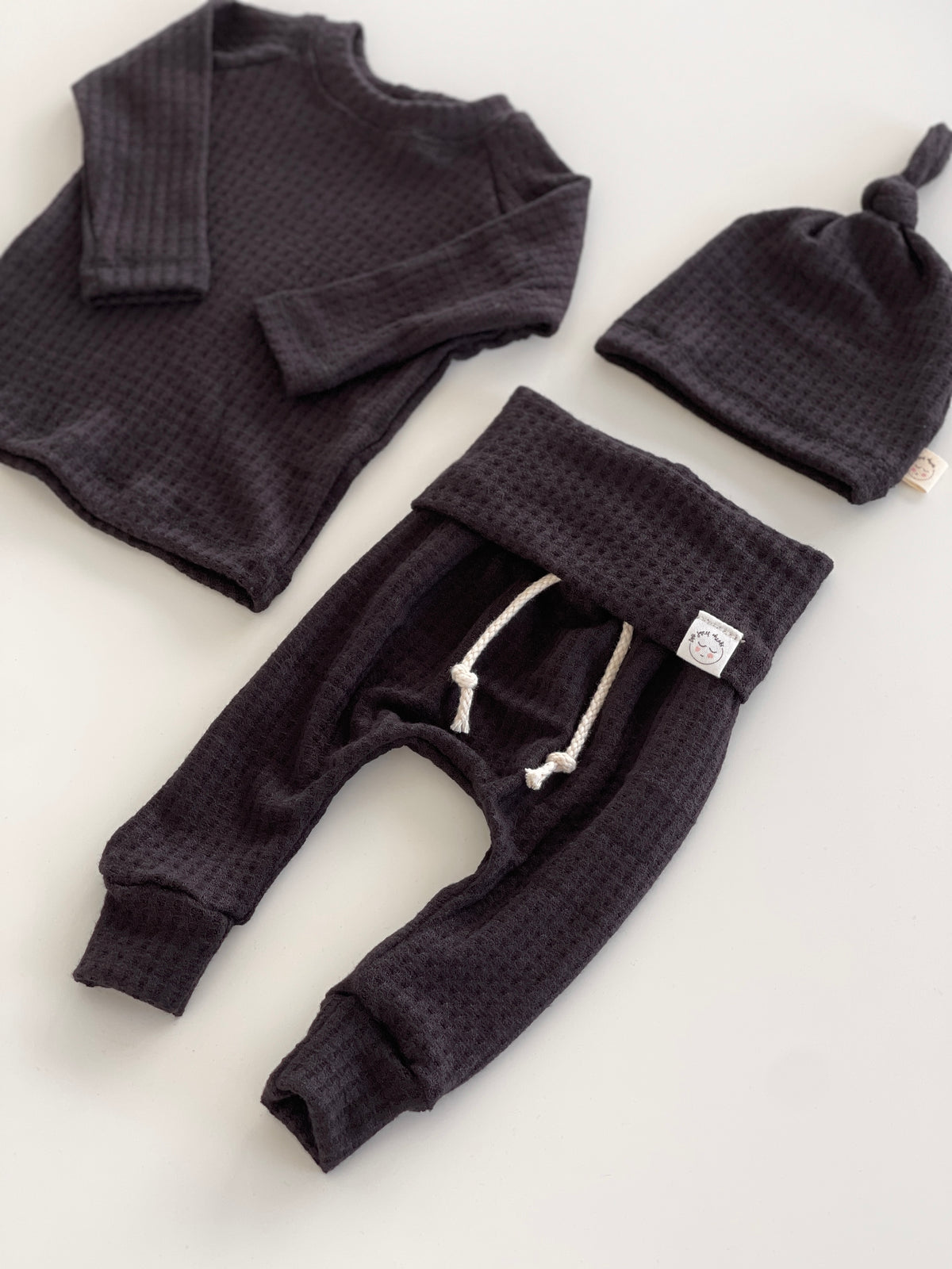 Gender neutral black baby gift set