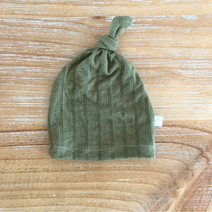 green rib knit knot hat