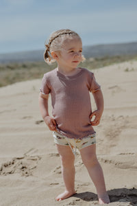 Summer baby girl outfit, bummies set, floral girl clothes, two-piece, short sleeve shirt and bloomers, shorties, toddler girl summer outfit.