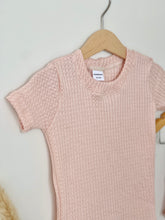 Load image into Gallery viewer, pink summer baby girl short sleeve shirt
