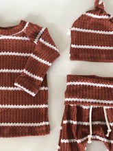 Load image into Gallery viewer, waffle knit baby clothes
