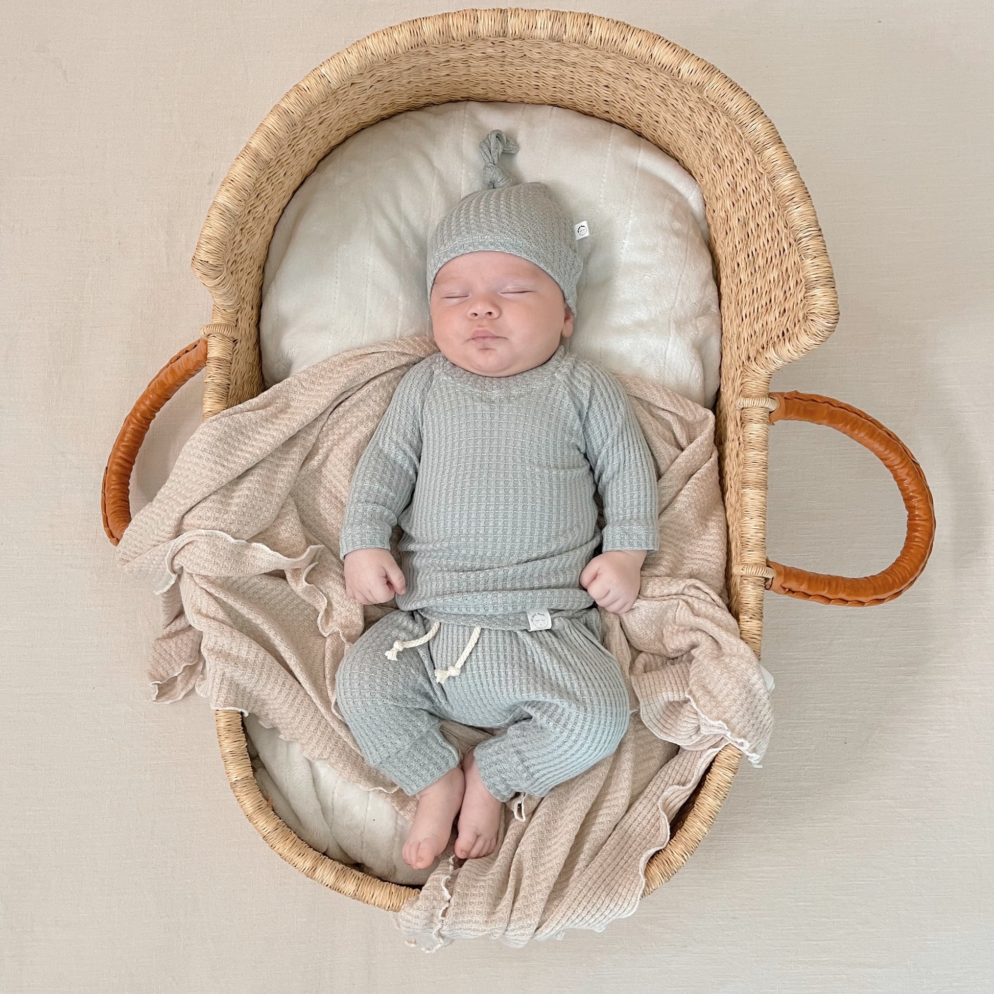 newborn boy coming home outfit
