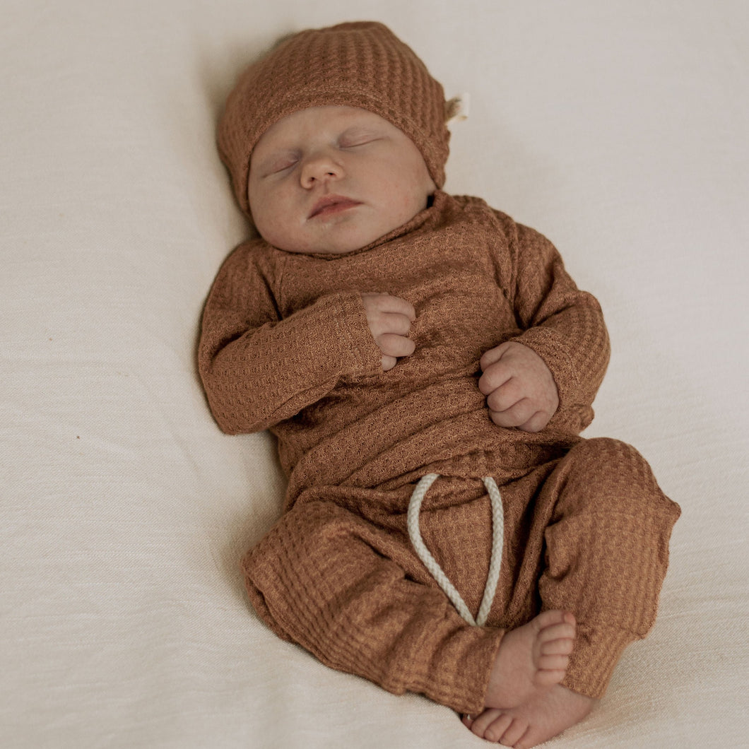 gender neutral newborn coming home outfit