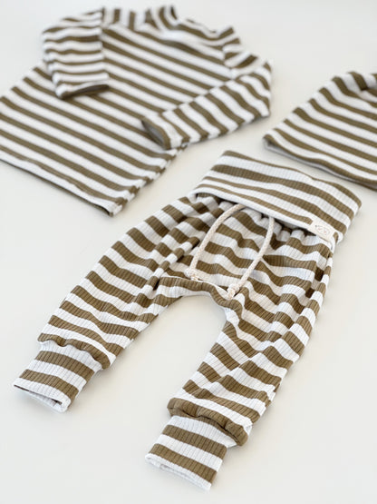 Olive + White Rib Set