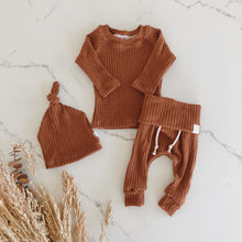 Load image into Gallery viewer, newborn fall coming home outfit
