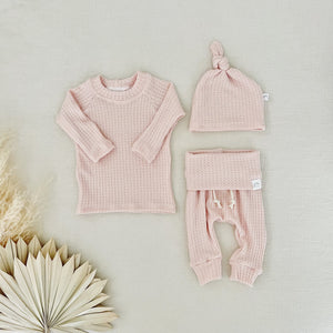 pink newborn baby girl coming home outfit