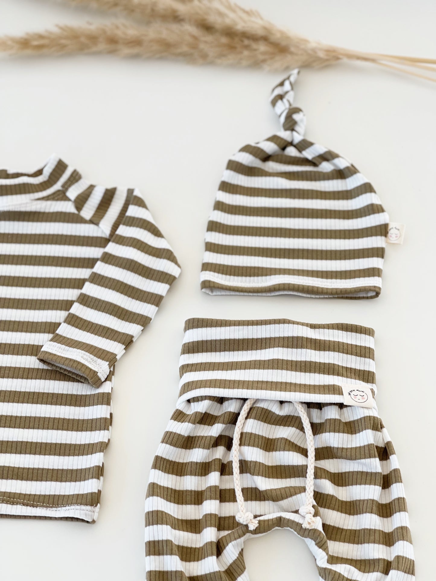 Olive + White Rib Set