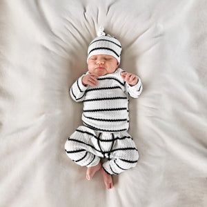 monochrome baby clothes