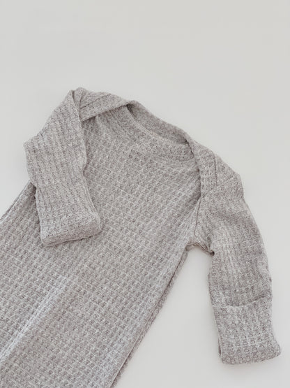 soft preemie knotted gown for hospital