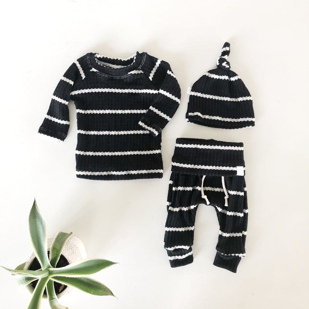 newborn boy coming home outfit
