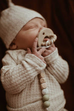 Load image into Gallery viewer, neutral baby take home outfit
