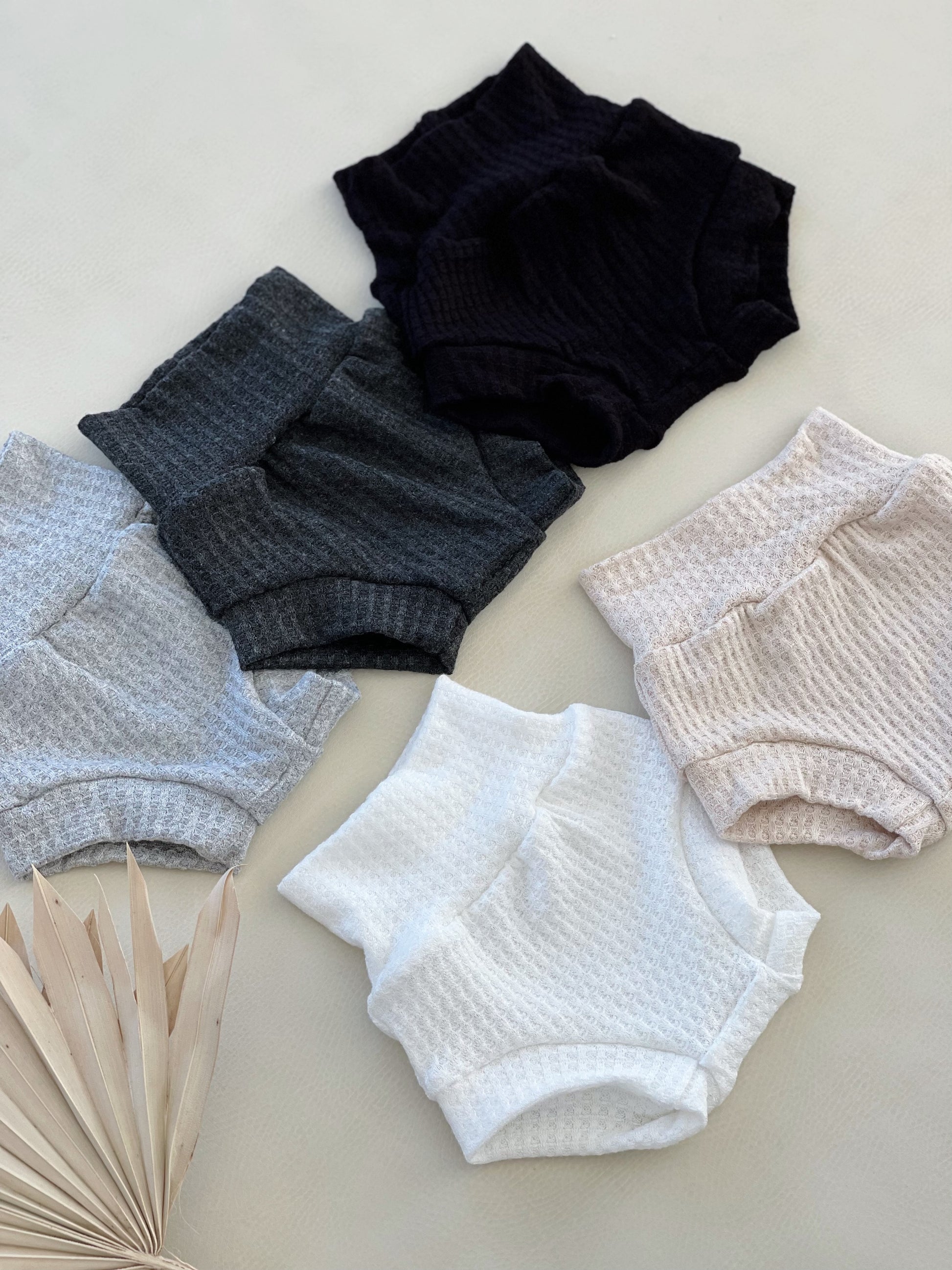 gender neutral baby bloomers