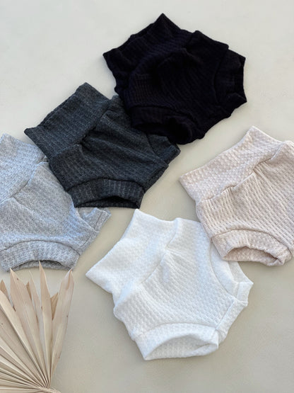 gender neutral baby bloomers