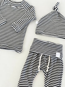 black and white baby clothes