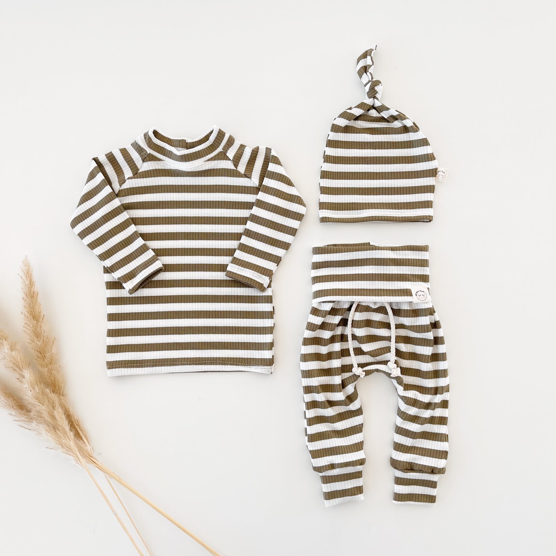 newborn coming home outfit gender neutral