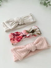 Load image into Gallery viewer, pink newborn bow headband
